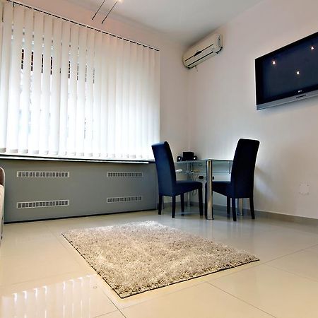 City Centre Apartment Nowy Sad Zewnętrze zdjęcie