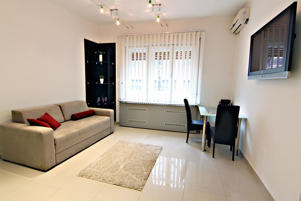 City Centre Apartment Nowy Sad Zewnętrze zdjęcie